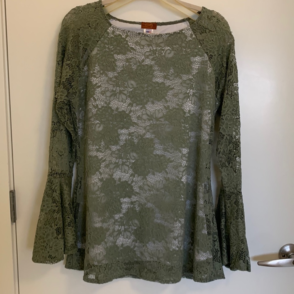 Women’s size large olive green lace top